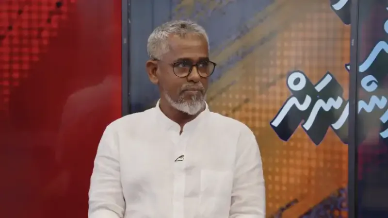 500 ހެކްޓަރު ވިއްކާލުމަށް ފަހު ވެސް ރައީސް ވިދާޅުވަނީ މި ބިމުން އިންޗިއެއް ވެސް ދޫނުކުރައްވާނެ ކަމަށް، 500 ހެކްޓަރަކީ ކިތައް އިންޗިތޯ؟: ޒިޔާދު