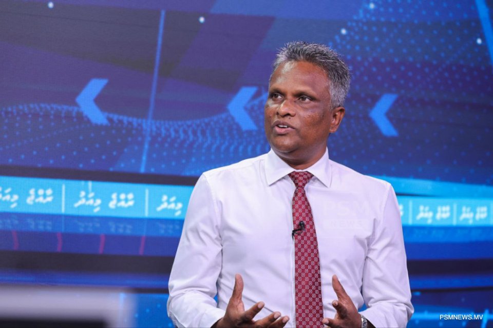 ލާމަރުކަޒީ ނިޒާމުގެ ބާރު ކަނޑުވާލަން ކުރާ މަސައްކަތް އާޒިމް ކުށްވެރިކުރައްވައިފި