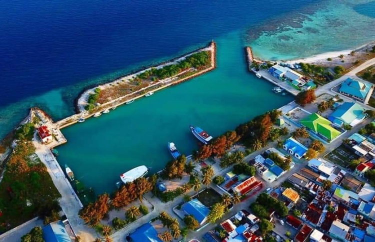 އަންހެނުންގެ އެކައުންޓުން 8،150ރ. ވަގަށް ނެގި މީހާ ޖަލަށް