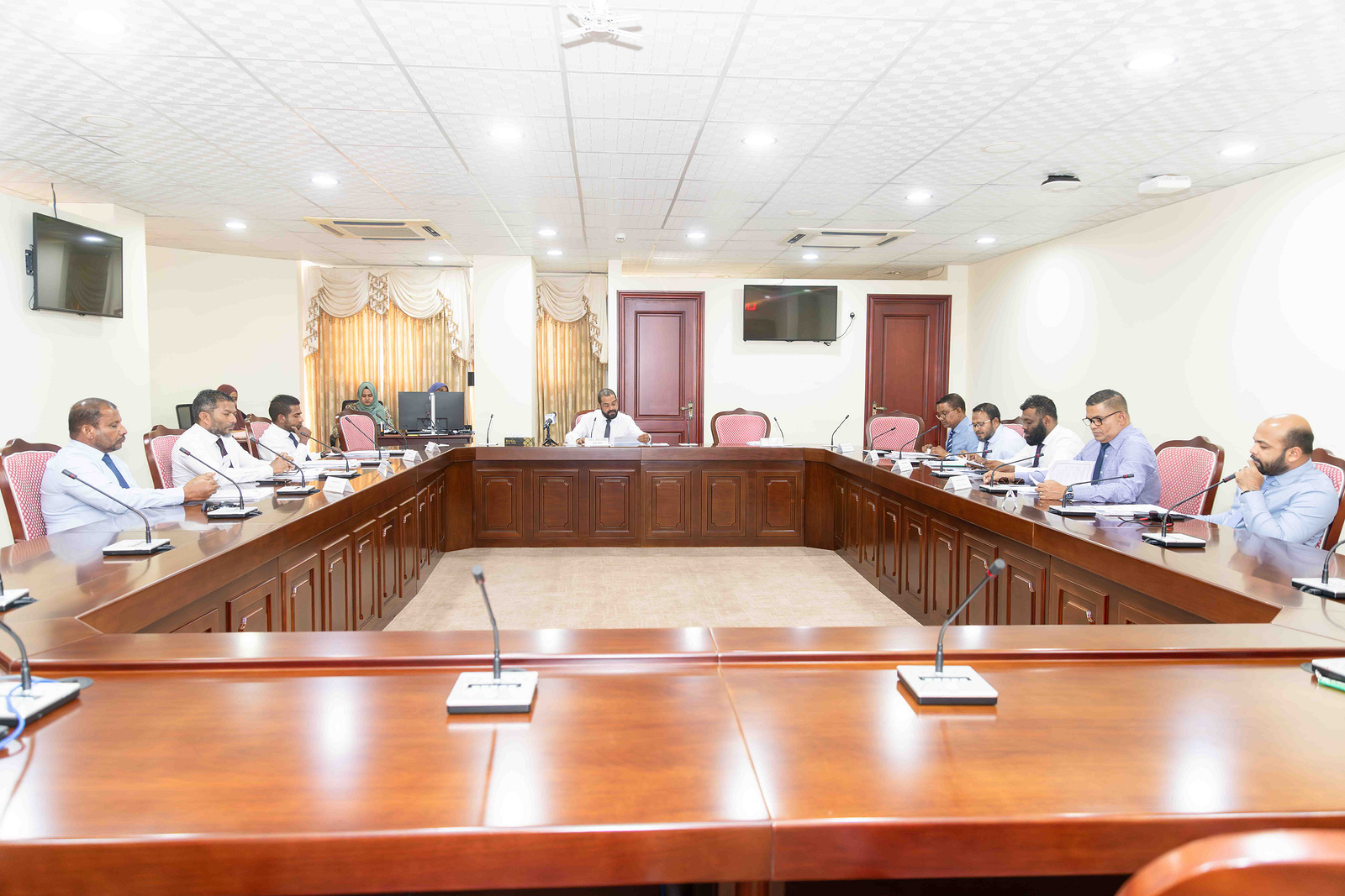 މަސްތުވާތަކެތީގެ ބޮޑެއް ކަމަށްވާ އަބުޗާ ދޫކޮށްލި މައްސަލައިގައި ޕެރޯލް ބޯޑާ ސުވާލުކުރަނީ