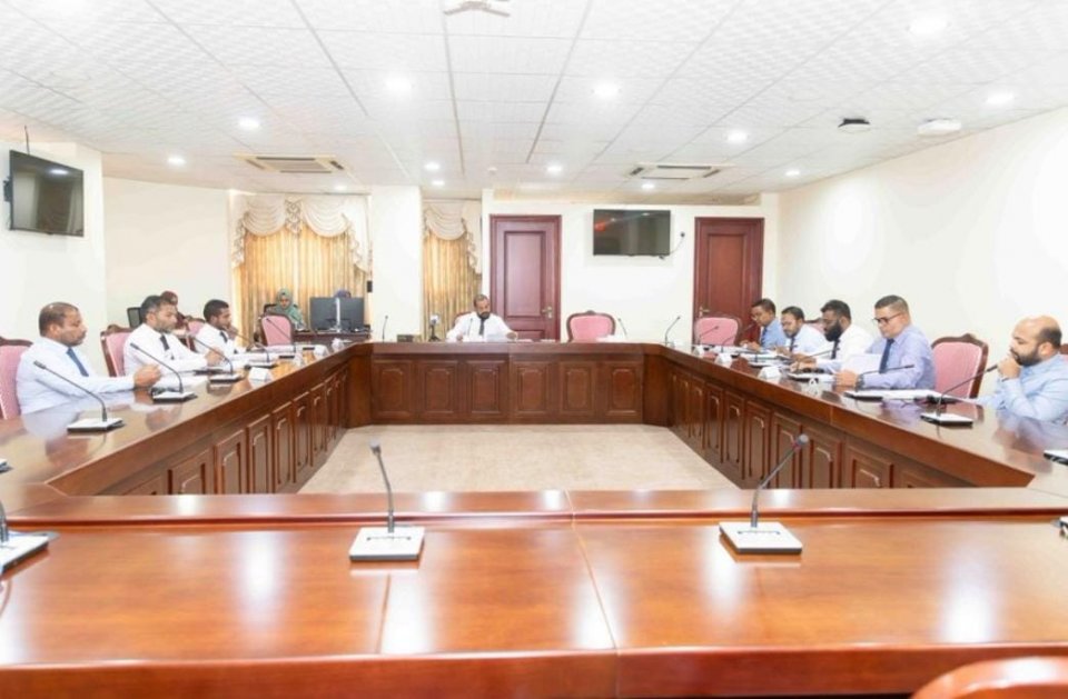 އެކްސިޑެންޓްތައް އިތުރުވާތީ ޓްރެފިކް ފުލުހުން ޖުޑިޝަރީ ކޮމިޓީއަށް ހާޒިރުކުރަނީ