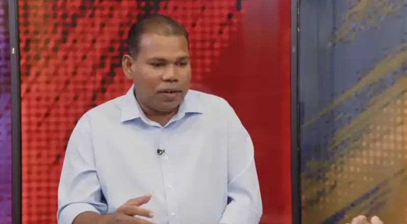 އެއްބަސްވުމެއްގައި އޮންނަ އަކުރެއްވެސް ނުފޮރުވާނެ ކަމަށް ވިދާޅުވެ ވެރިކަމަށް އައި ރައީސް މުއިއްޒު، ރާއްޖޭގެ ބިމެއް ވިއްކާލުމަށްފަހު މުޅި އެއްބަސްވުން ފޮރުވައިފި: ދީދީ