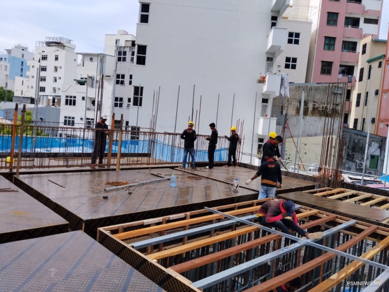 ބޮޑުގެ ހުރި ބިމުގައި އަލަށް ތަރައްޤީކުރާ ޒަމާނީ މިސްކިތުގެ މަސައްކަތް ކުރިއަށް