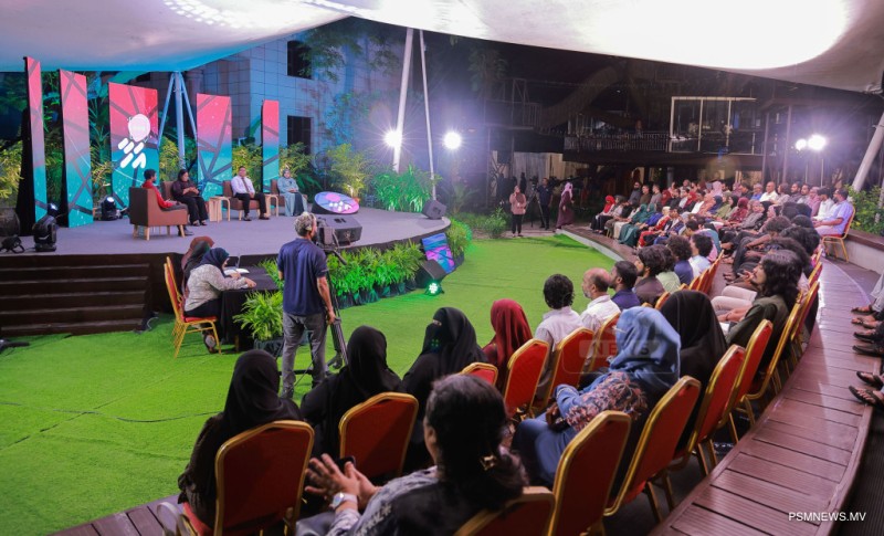 ފޮޓޯ: އަހާ ފޯރަމުގެ 9ވަނަ ޕްރޮގްރާމް