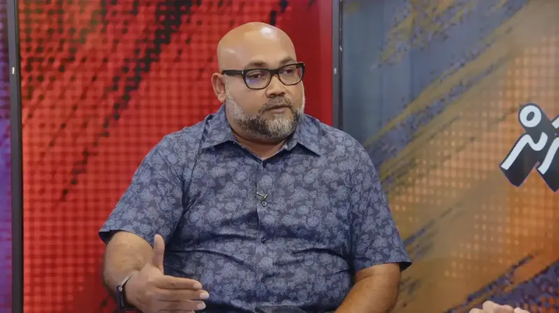 ފުށިދިއްގަރުފަޅު ހިއްކީ ރައްޔިތުންގެ ފައިސާއިން، ރަސްމާލެ މަޝްރޫއުގެ ވާނުވާ ރައްޔިތުންނަށް ބުނެ ދޭން ޖެހޭ: މެންބަރު ޝާކިރު