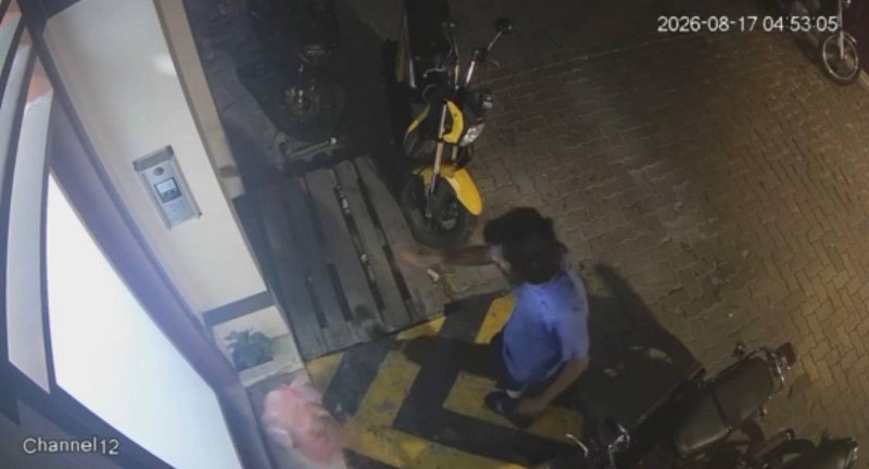 އާންމު އުނދަގުލުމުގެ މައްސަލައެއް ދޮޅު އަހަރުވީއިރު ވެސް ހައްލުނުވާތީ، ބަނޑުހައިހޫނުކަމުގެ ހަޅުތާލެއް ފަށައިފި