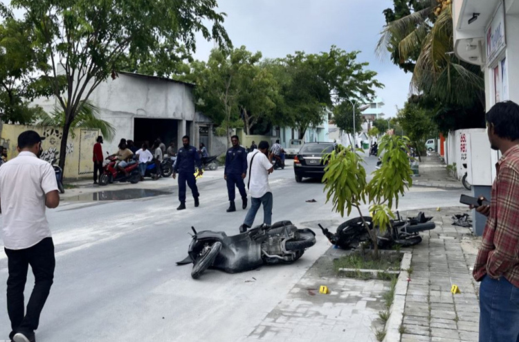 ކުޅުދުއްފުށީގައި ނުރައްކާތެރި އެކްސިޑެންޓެއް ހިނގައި ދެ މީހަކަށް ބޮޑެތި އަނިޔާތަކެއް ލިބިއްޖެ