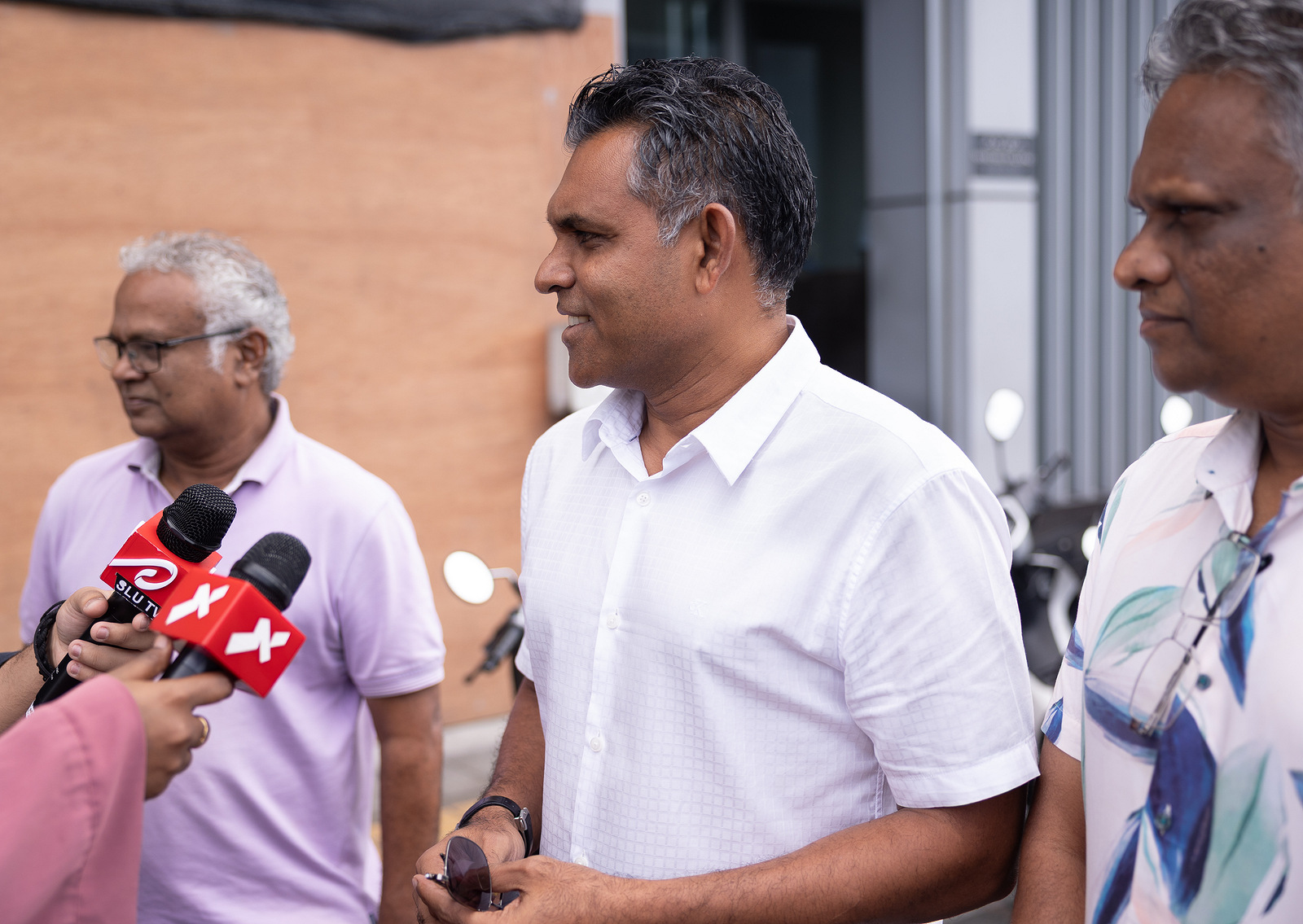 ފައިސަލާއި އާޒިމް، ސޯލިހާ ބައްދަލުކުރައްވައިފި: "ކުރިއަށް މިދަނީ ސޯލިހުގެ ފުރިހަމަ ތާއީދާއެކު"