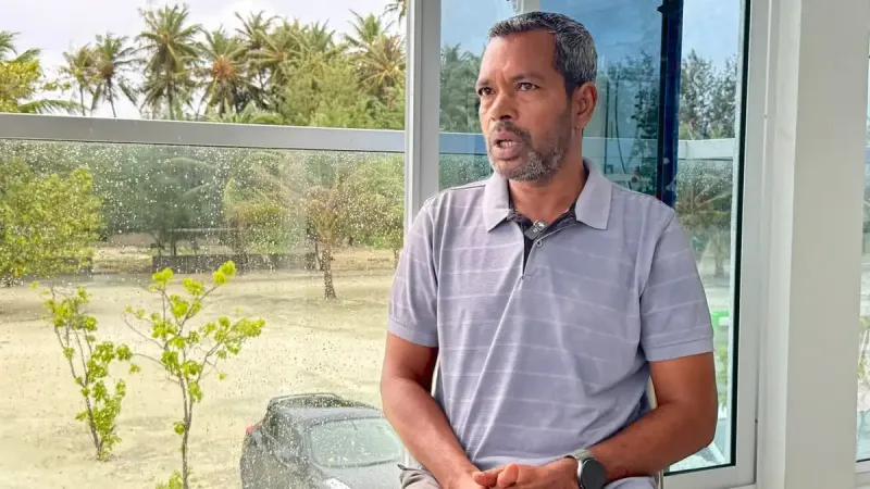 ކައުންސިލަރުންގެ މުސާރަ ބޮޑުކުރުމުގެ ބުރަ އުފުލަން ޖެހެނީ ރަށުގެ ތަރައްގީގެ ބަޖެޓުން: ފީވަކު ކައުންސިލްގެ ރައީސް