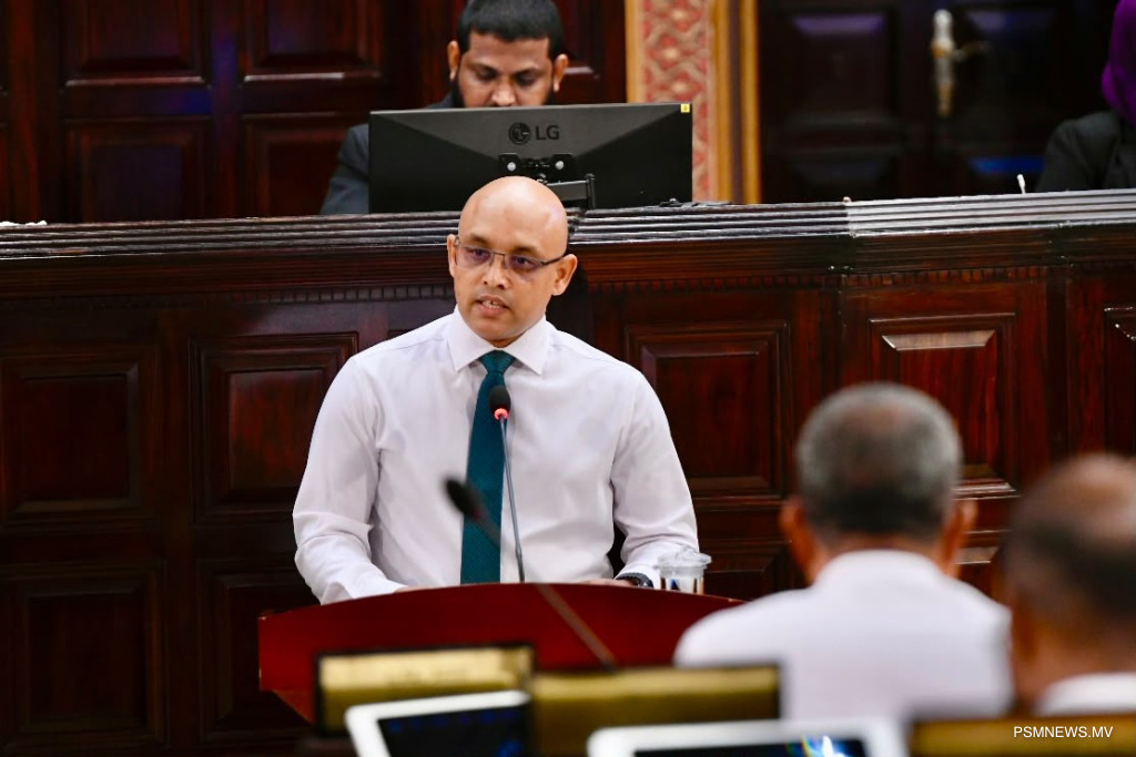 ބަޖެޓުގެ އެންމެ އިސް އަމާޒު، ތަރައްގީވެފައިވާ ގައުމަކަށް ވުމުގެ ސިޔާސަތުގެ ބިންގާ އެޅުން