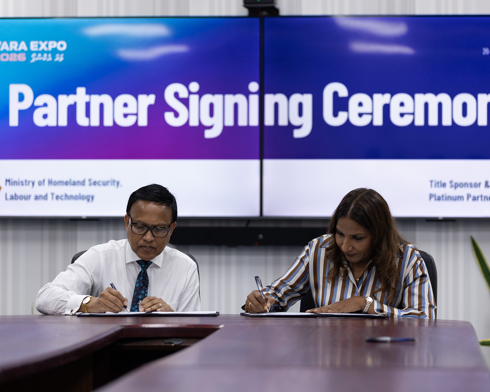 މި އަހަރުގެ ވަރަ އެކްސްޕޯގެ ޓައިޓަލް އަދި ޕްލެޓިނަމް ސްޕޮންސަރަކަށް ސަން ސިޔާމް ރިޒޯޓްސް